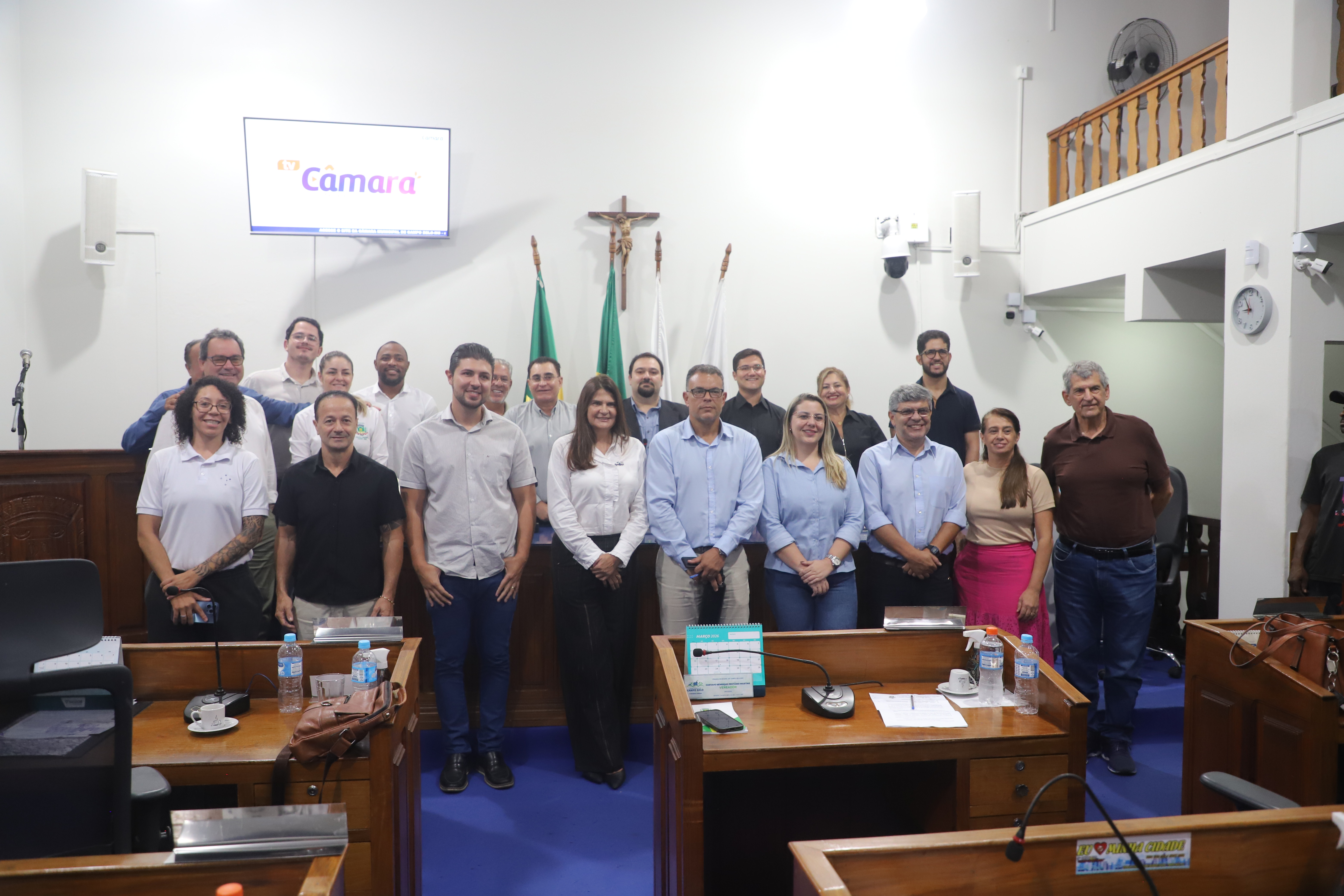 Câmara de Campo Belo recebe CIS-URG para esclarecimentos sobre preços de medicamentos na UPA