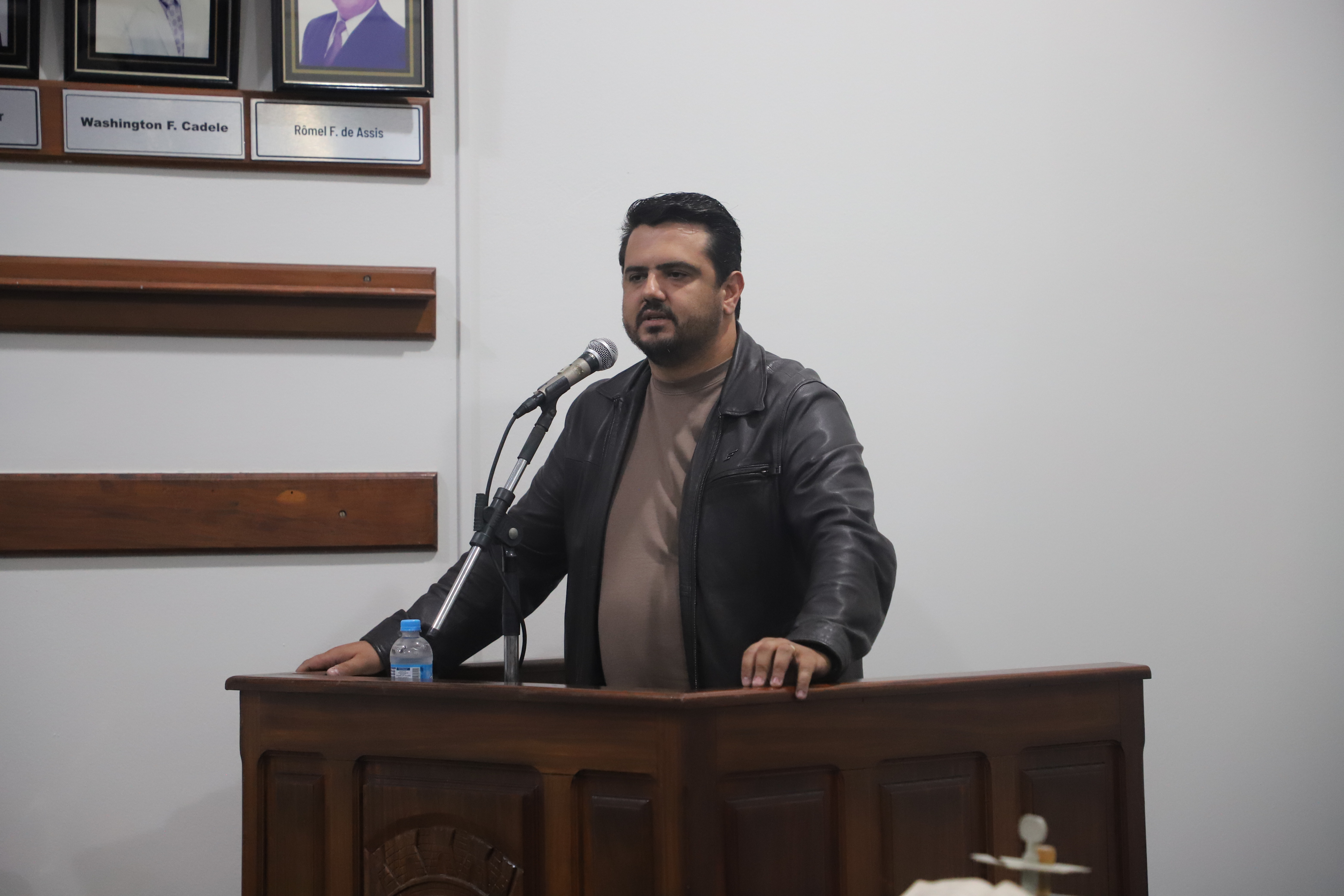 Representante da Funerária Campo Belo participa de reunião da Câmara para prestar esclarecimentos sobre as Capelas Velórios
